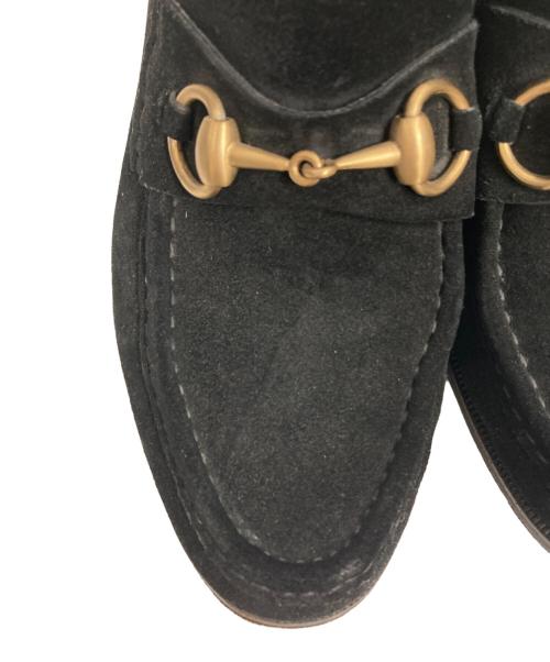 GUCCI（グッチ）GUCCI (グッチ) ホーズビットモカシンシューズ ブラック サイズ:37の古着・服飾アイテム