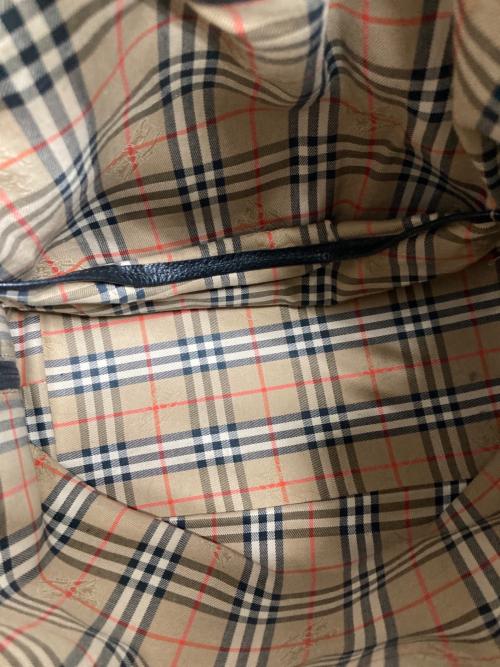 Burberry's（バーバリーズ）Burberry's (バーバリーズ) 巾着ショルダーバッグ ブラックの古着・服飾アイテム