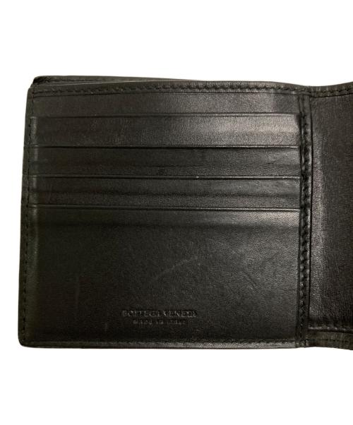 BOTTEGA VENETA（ボッテガベネタ）BOTTEGA VENETA (ボッテガベネタ) イントレチャート 二つ折り財布 ブラックの古着・服飾アイテム