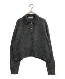 Mila Owen（ミラオーウェン）の古着「25AW ビジュー釦クロップドポロニットプルオーバー」｜グレー