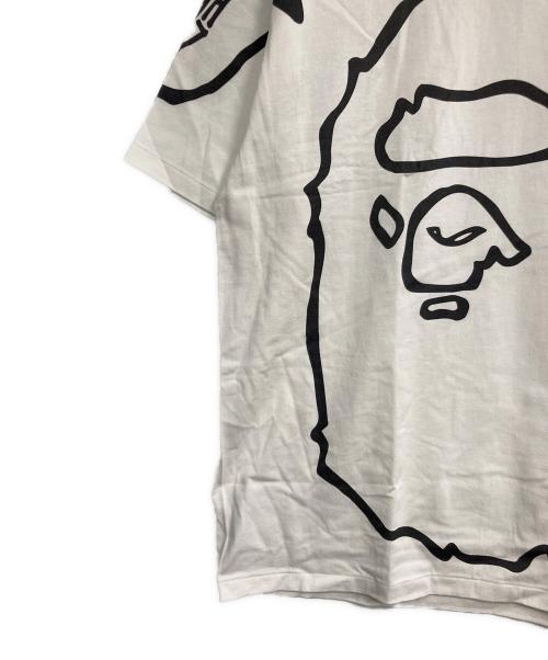 A BATHING APE（アベイシングエイプ）A BATHING APE (アベイシングエイプ) プリントTシャツ ホワイト サイズ:2XLの古着・服飾アイテム