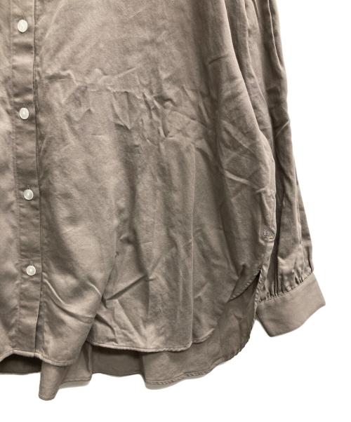 HUIS（ハウス）huis (ハウス) やわらかサテンバルーンスリーブブラウス ベージュ サイズ:Fの古着・服飾アイテム