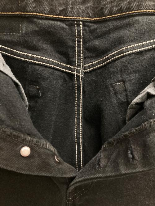 LEVI'S（リーバイス）LEVI'S (リーバイス) デニムパンツ ブラック サイズ:W30の古着・服飾アイテム