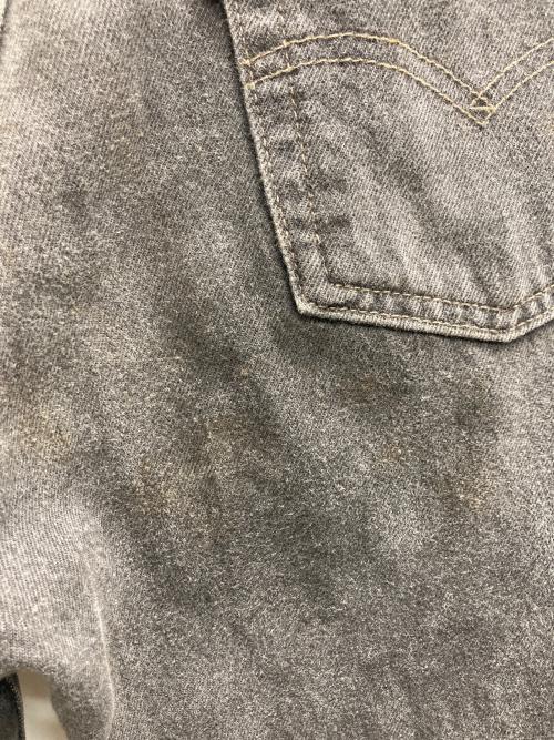 LEVI'S（リーバイス）LEVI'S (リーバイス) デニムパンツ グレー サイズ:W30の古着・服飾アイテム