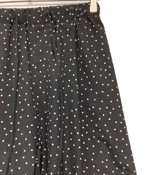 Spick and Span（スピック＆スパン）Spick and Span (スピック＆スパン) ドットプリントイージーストレートパンツ ブラック サイズ:38の古着・服飾アイテム