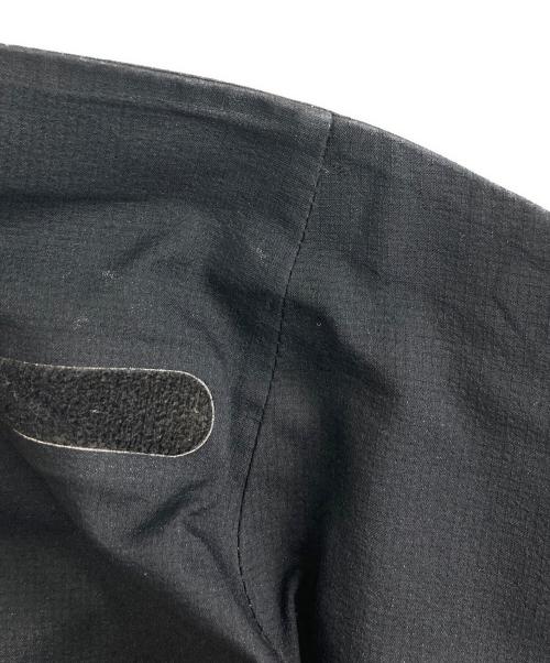 DESCENTE（デサント）DESCENTE (デサント) S.I.O.ハードシェルジャケット ブラック サイズ:Lの古着・服飾アイテム