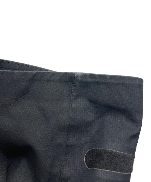 DESCENTE（デサント）DESCENTE (デサント) S.I.O.ハードシェルジャケット ブラック サイズ:Lの古着・服飾アイテム