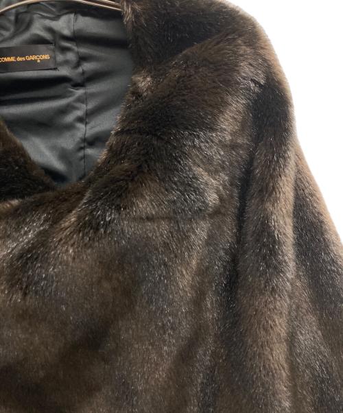 COMME des GARCONS（コムデギャルソン）COMME des GARCONS (コムデギャルソン) フェイクファーポンチョ風ボタンレスジャケット ブラウン サイズ:表記無し（実寸サイズをご参照下さい）の古着・服飾アイテム