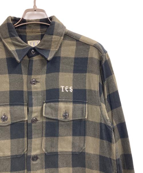 TES（テス）TES (テス) CALIFORNIA CHECK SHIRT JACKET オリーブ サイズ:LARGEの古着・服飾アイテム