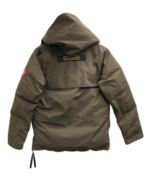 CANADA GOOSE（カナダグース）CANADA GOOSE (カナダグース) カムループスダウンジャケット オリーブ サイズ:Mの古着・服飾アイテム
