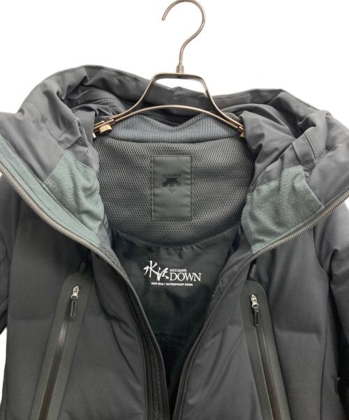 DESCENTE ALLTERRAIN（デザイント オルテライン）Descente ALLTERRAIN (デザイント オルテライン) MOUNTAINEER 水沢ダウンジャケット ダークグレー サイズ:Mの古着・服飾アイテム