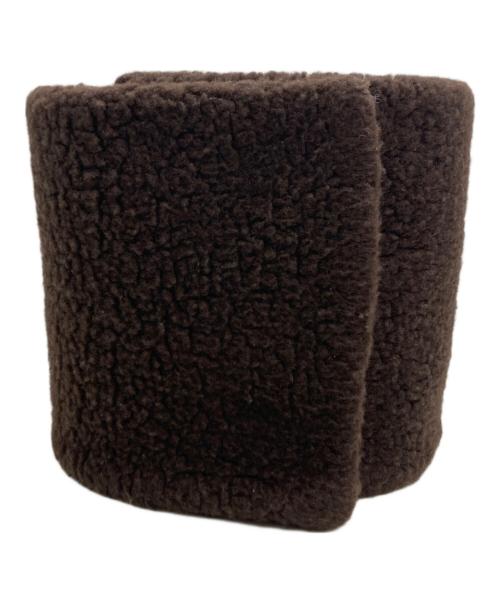 ARTS&SCIENCE（アーツアンドサイエンス）ARTS&SCIENCE (アーツアンドサイエンス) Boa stand collar ブラウンの古着・服飾アイテム