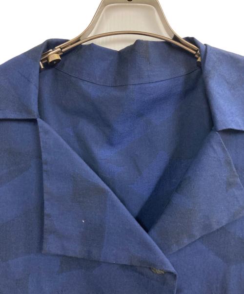 慈雨（ジウ）慈雨 (ジウ) 柄シャツジャケット ブルー サイズ:40の古着・服飾アイテム