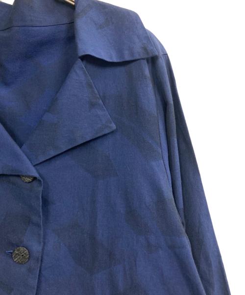 慈雨（ジウ）慈雨 (ジウ) 柄シャツジャケット ブルー サイズ:40の古着・服飾アイテム
