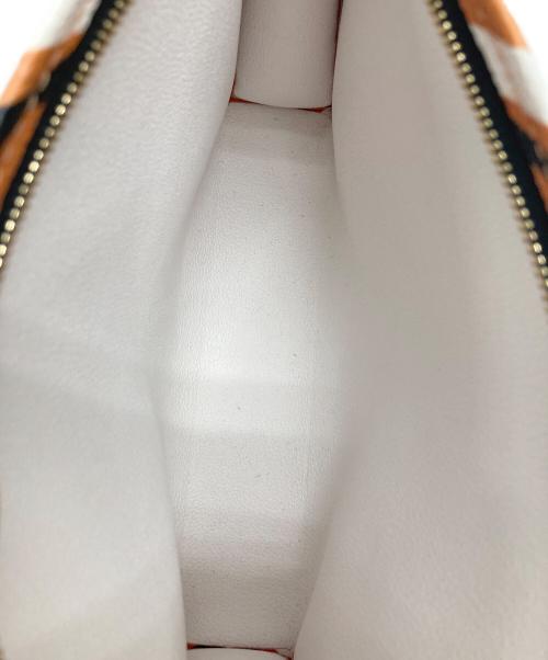 LOUIS VUITTON（ルイ ヴィトン）LOUIS VUITTON (ルイ ヴィトン) ポッシュ・トワレ26 オレンジの古着・服飾アイテム