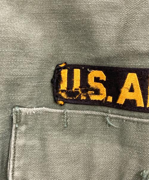 US ARMY（ユーエスアーミー）US ARMY (ユーエスアーミー) ミリタリーシャツ オリーブ サイズ:151/2×33の古着・服飾アイテム
