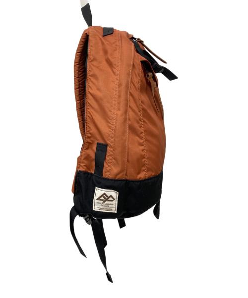 GREGORY（グレゴリー）GREGORY (グレゴリー) DAY PACK 1977 オレンジの古着・服飾アイテム
