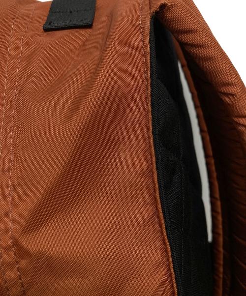 GREGORY（グレゴリー）GREGORY (グレゴリー) DAY PACK 1977 オレンジの古着・服飾アイテム