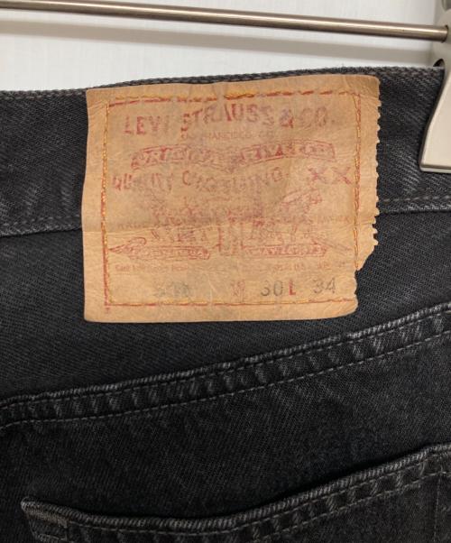 LEVI'S（リーバイス）LEVI'S (リーバイス) 後染めデニムパンツ ブラック サイズ:W30 L34の古着・服飾アイテム