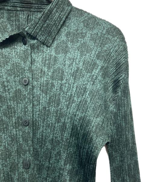 PLEATS PLEASE（プリーツプリーズ）PLEATS PLEASE (プリーツプリーズ) 転写プリント プリーツシャツ グリーン サイズ:3の古着・服飾アイテム