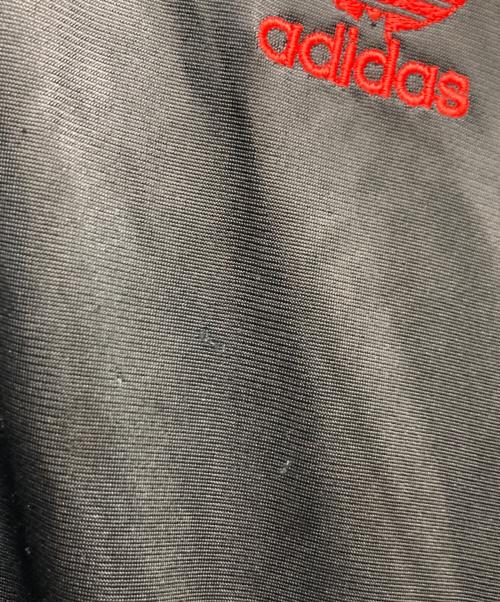 adidas（アディダス）adidas (アディダス) ATPジャケット ブラック×レッド サイズ:Mの古着・服飾アイテム