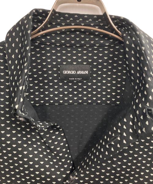 GIORGIO ARMANI（ジョルジオアルマーニ）GIORGIO ARMANI (ジョルジオアルマーニ) 総柄半袖シャツ ブラック サイズ:40の古着・服飾アイテム