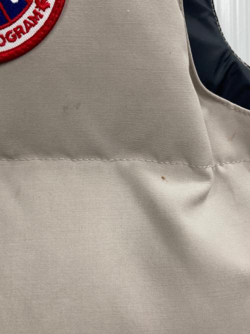 CANADA GOOSE（カナダグース）CANADA GOOSE (カナダグース) Freestyle Crew Vest ベージュ サイズ:Sの古着・服飾アイテム