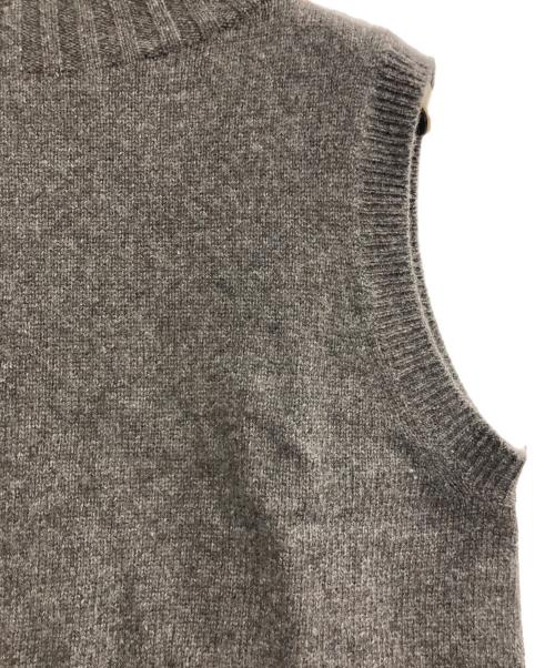 MARGARET HOWELL（マーガレットハウエル）MARGARET HOWELL (マーガレットハウエル) ハイネックニットベスト グレー サイズ:2の古着・服飾アイテム