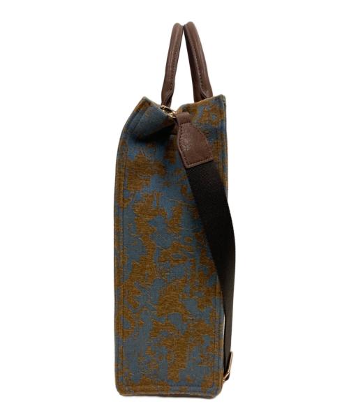 EAR（イア）EAR (イア) 柄トートバッグ ベージュ×ブルー 未使用品の古着・服飾アイテム