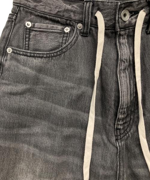 Whim Gazette（ウィムガゼット）Whim Gazette (ウィムガゼット) ドロストデニムパンツ グレー サイズ:34の古着・服飾アイテム