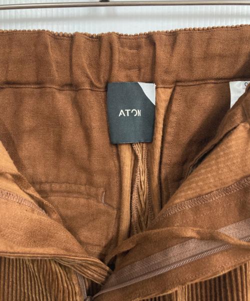 ATON（エイトン）ATON (エイトン) suvin corduroy easy tapered pants ブラウン サイズ:4の古着・服飾アイテム