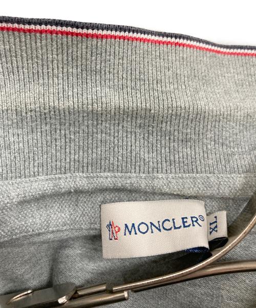 MONCLER（モンクレール）MONCLER (モンクレール) MAGLIA POLO SHIRT グレー サイズ:XLの古着・服飾アイテム