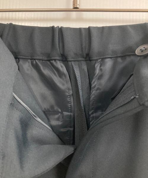 UNITED ARROWS（ユナイテッドアローズ）UNITED ARROWS (ユナイテッドアローズ) SPONGYタックテーパードパンツ ネイビー サイズ:34の古着・服飾アイテム