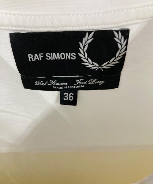 RAF SIMONS（ラフシモンズ）RAF SIMONS (ラフシモンズ) FRED PERRY (フレッドペリー) バイカラーTシャツ アイボリー サイズ:36の古着・服飾アイテム