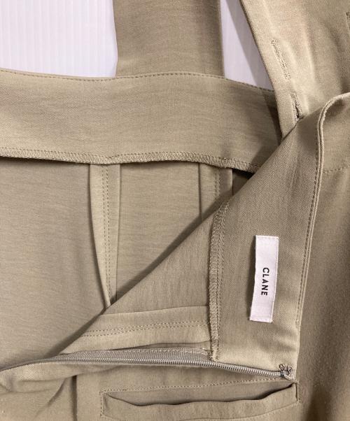 CLANE（クラネ）CLANE (クラネ) HIGH WAIST SUSPENDER PANTS グリーン サイズ:1の古着・服飾アイテム