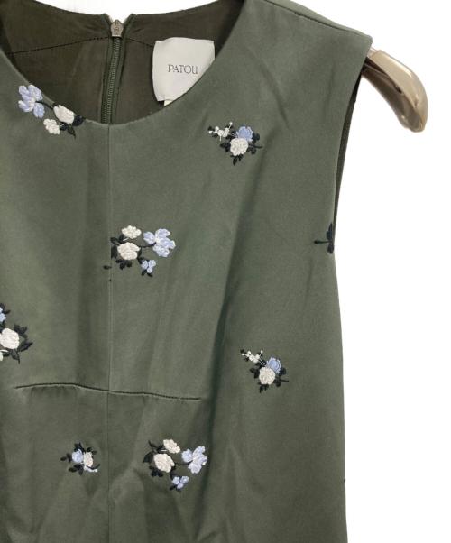 patou（パトゥ）PATOU (パトゥ) 刺繍ベルテッドノースリーブワンピース オリーブ サイズ:38の古着・服飾アイテム