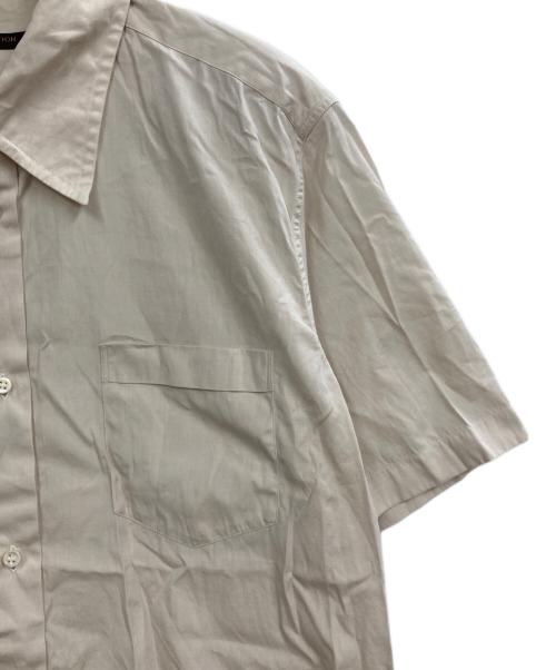 LOUIS VUITTON（ルイ ヴィトン）LOUIS VUITTON (ルイ ヴィトン) 半袖シャツ アイボリー サイズ:41 15 3/4の古着・服飾アイテム