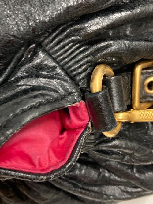 MIU MIU（ミュウミュウ）MIU MIU (ミュウミュウ) ヴィッテロレザー2WAYバッグ ブラックの古着・服飾アイテム