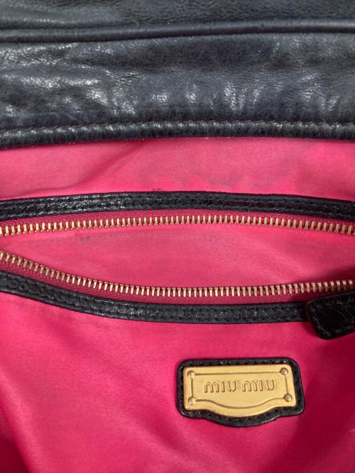 MIU MIU（ミュウミュウ）MIU MIU (ミュウミュウ) ヴィッテロレザー2WAYバッグ ブラックの古着・服飾アイテム