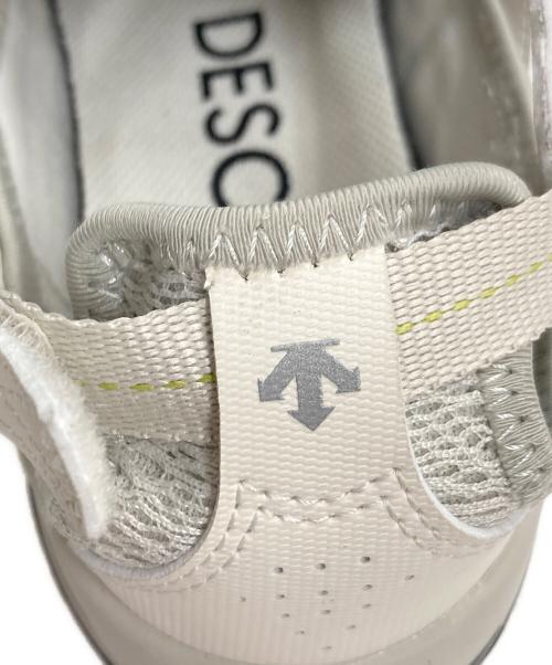 DESCENTE（デサント）DESCENTE (デサント) URBAN T450 SANDAL V2 アイボリー×ブラウン サイズ:25の古着・服飾アイテム