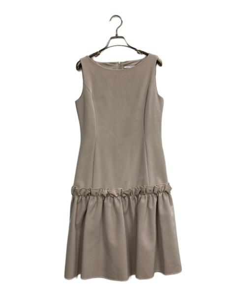 FOXEY NEWYORK（フォクシーニューヨーク）FOXEY NEWYORK (フォクシーニューヨーク) フリルノースリーブワンピース ベージュ サイズ:38の古着・服飾アイテム