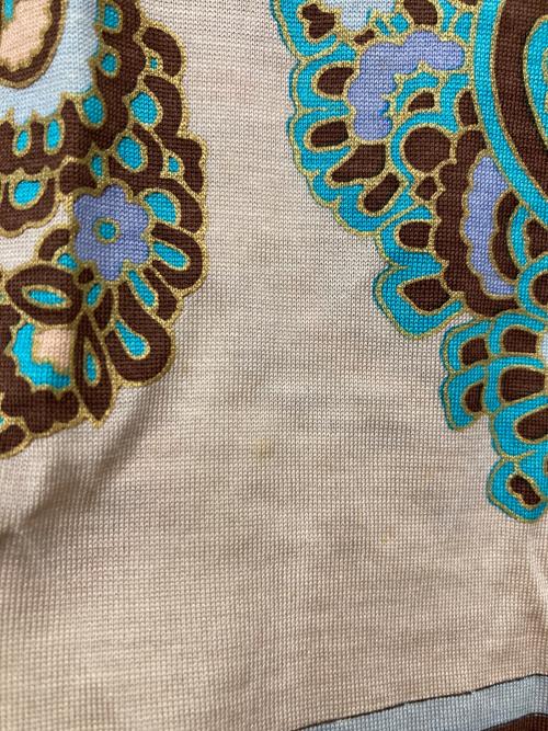 LEONARD（レオナール）LEONARD (レオナール) ベルテッドペイズリー柄ワンピース ベージュ サイズ:Ｍの古着・服飾アイテム