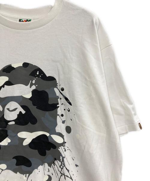 A BATHING APE（アベイシングエイプ）A BATHING APE (アベイシングエイプ) カモフラTシャツ ホワイト サイズ:XLの古着・服飾アイテム