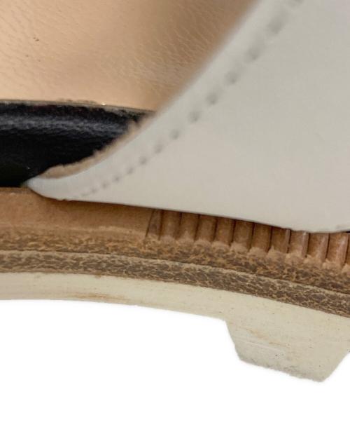 Christian Louboutin（クリスチャン・ルブタン）Christian Louboutin (クリスチャン・ルブタン) ROCKNBUCKLE FLAT グレー サイズ:36 1/2の古着・服飾アイテム