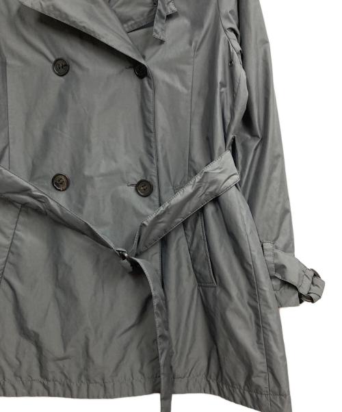 ARMANI COLLEZIONI（アルマーニ コレツィオーニ）ARMANI COLLEZIONI (アルマーニ コレツィオーニ) ショートトレンチコート グレー サイズ:44の古着・服飾アイテム