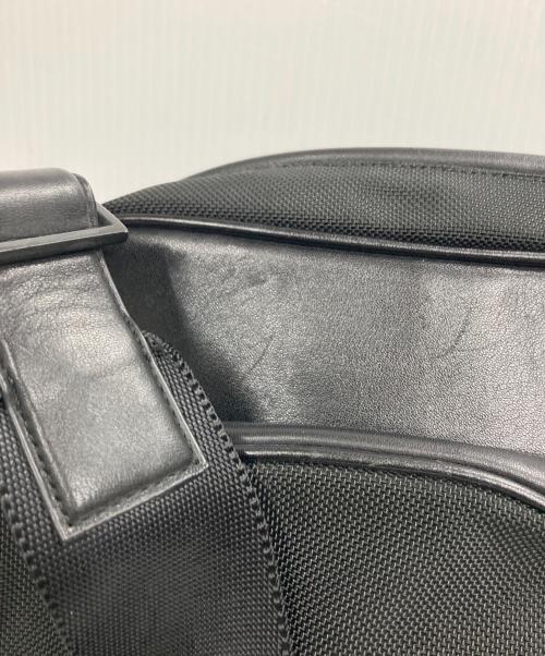 TUMI（トゥミ）TUMI (トゥミ) ナイロンレザーショルダーバッグ ブラックの古着・服飾アイテム