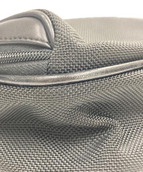 TUMI（トゥミ）TUMI (トゥミ) ナイロンレザーショルダーバッグ ブラックの古着・服飾アイテム