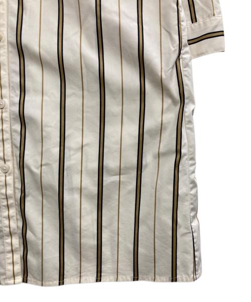 FRED PERRY（フレッドペリー）FRED PERRY (フレッドペリー) ストライプシャツワンピース アイボリー サイズ:34の古着・服飾アイテム