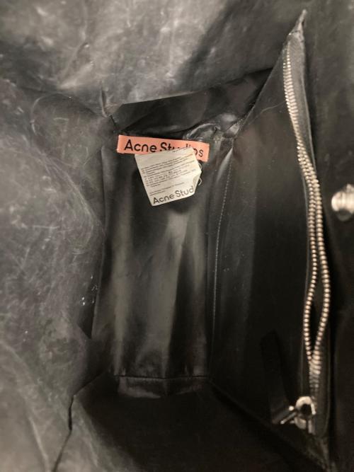 Acne studios（アクネ ストゥディオズ）Acne studios (アクネ ストゥディオズ) リュック ブラックの古着・服飾アイテム