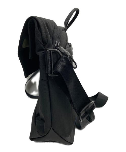 THULE（スーリー）THULE (スーリー) PARAMOUNT CROSSBODY ブラックの古着・服飾アイテム